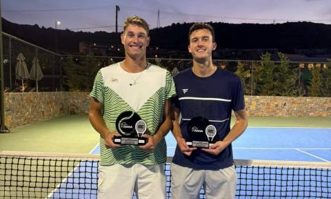 Wychowanek PKT Pabianice Szymon Kielan (z lewej) wygrał piąty turniej ITF w tym roku Życie Pabianic