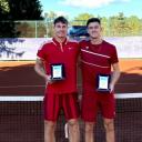 Wychowanek PKT Pabianice, Szymon Kielan (z lewej) kolekcjonuje zwycięstwa w turniejach ITF Życie Pabianic