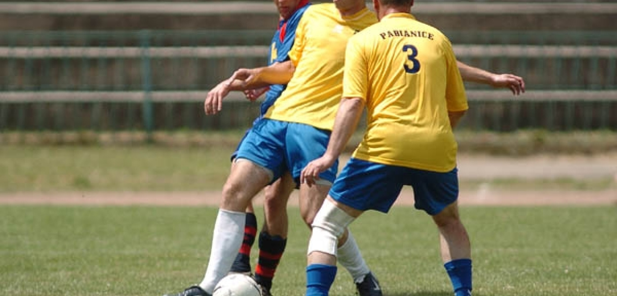 Grali do jednej bramki 