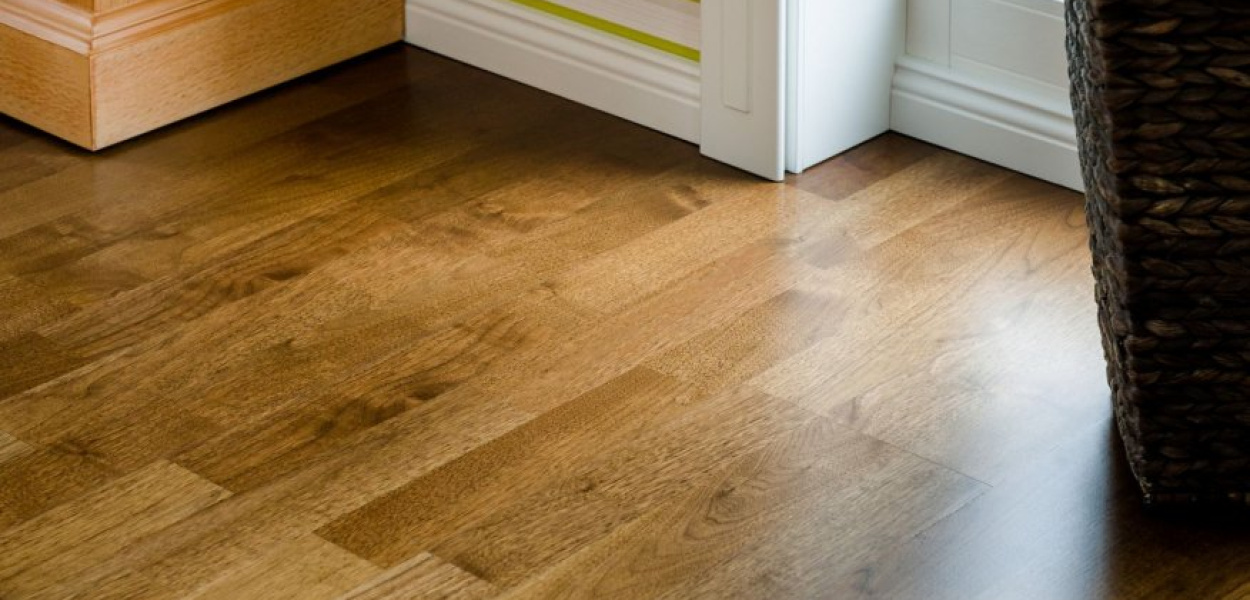 Deski podłogowe czy panele - co wybrać?