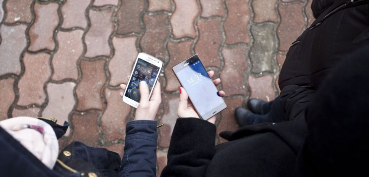  4 typowe uszkodzenia smartfona w święta