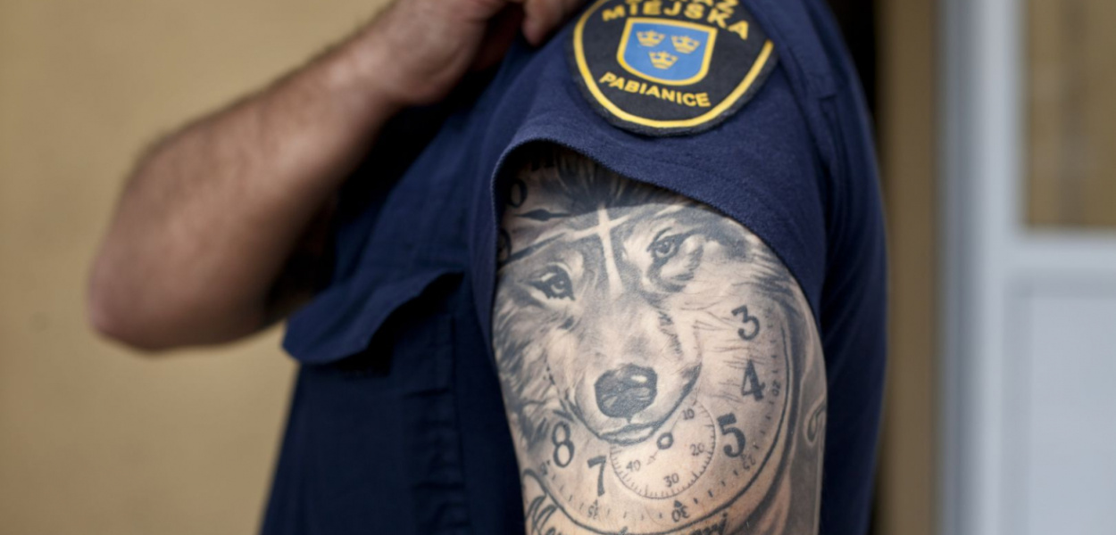 Mundur i tatuaż. Jedno drugiego nie wyklucza [SONDA]