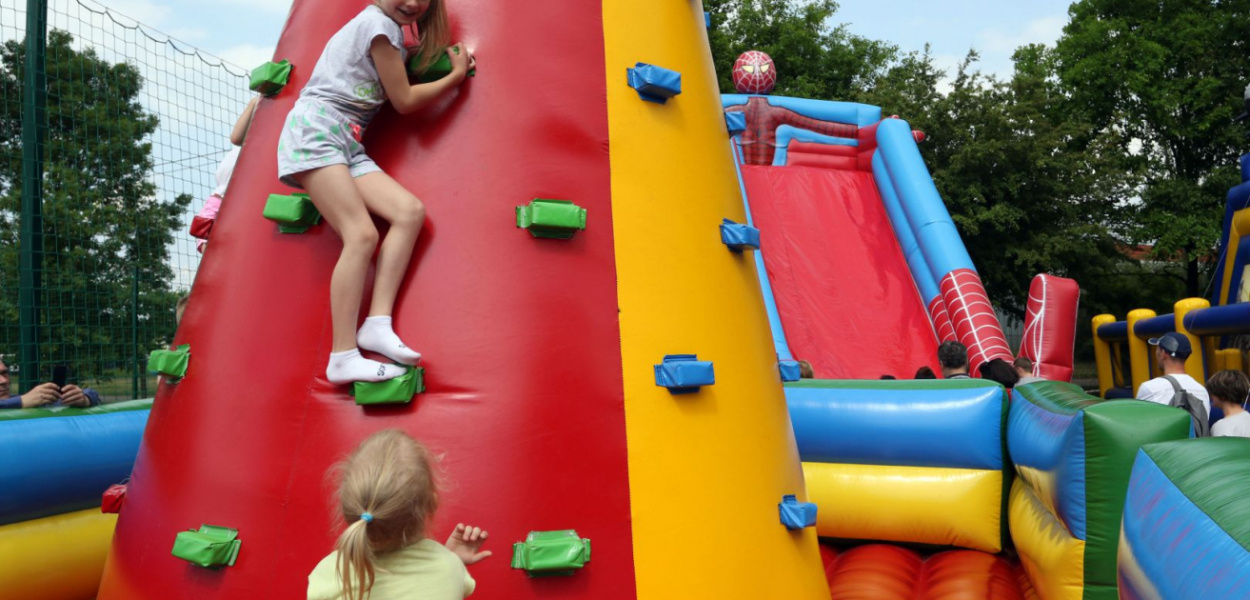  Zabawa w Ksawerowie. Będą koncerty, ale i darmowe dmuchańce dla…