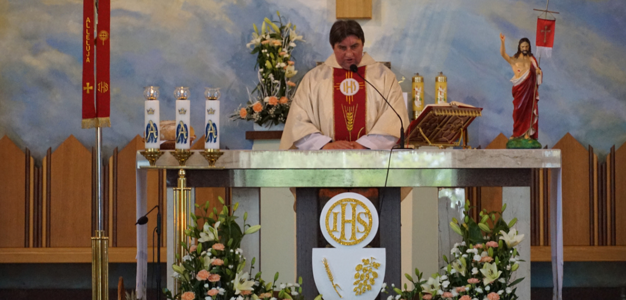  Ksiądz Krzysztof Rybicki opuścił Pabianice.  Od dziś jest proboszczem w…