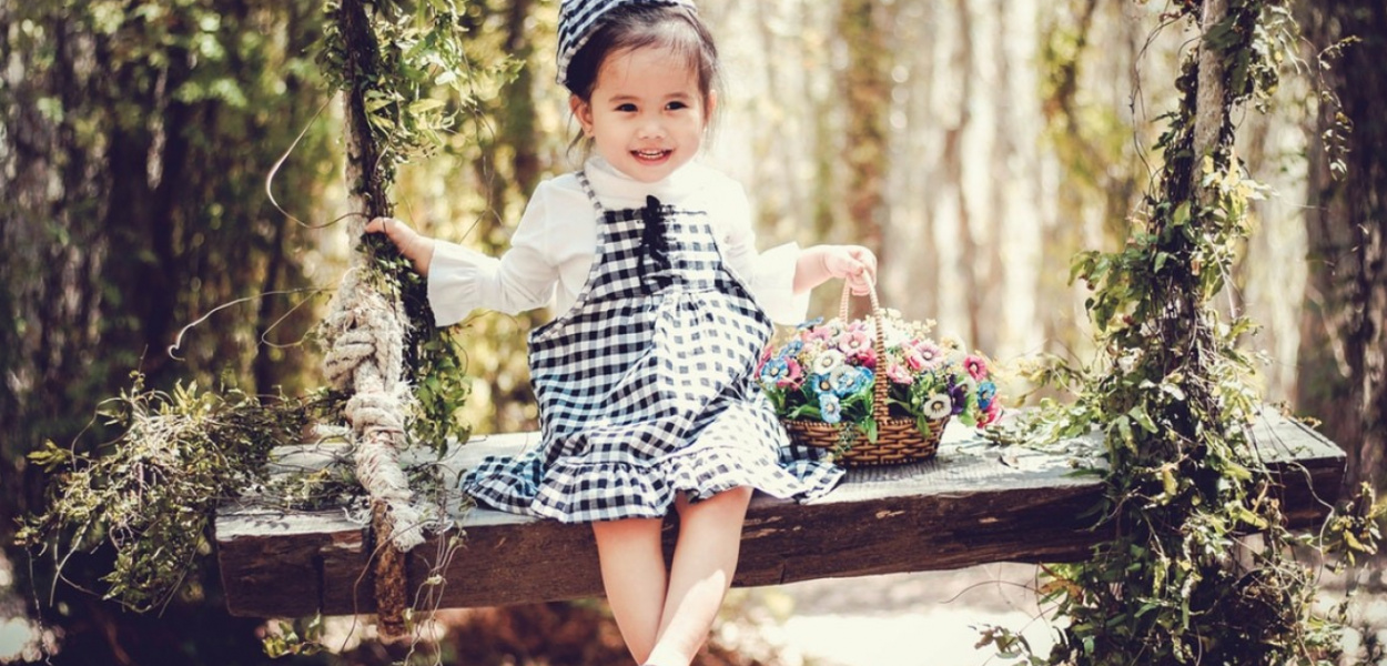 Huśtawki ogrodowe - dlaczego tak bardzo je lubimy?