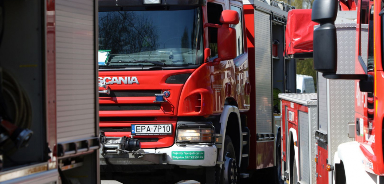  Zapach gazu był wyczuwalny w korytarzu. Mieszkańcy kamienicy wezwali…