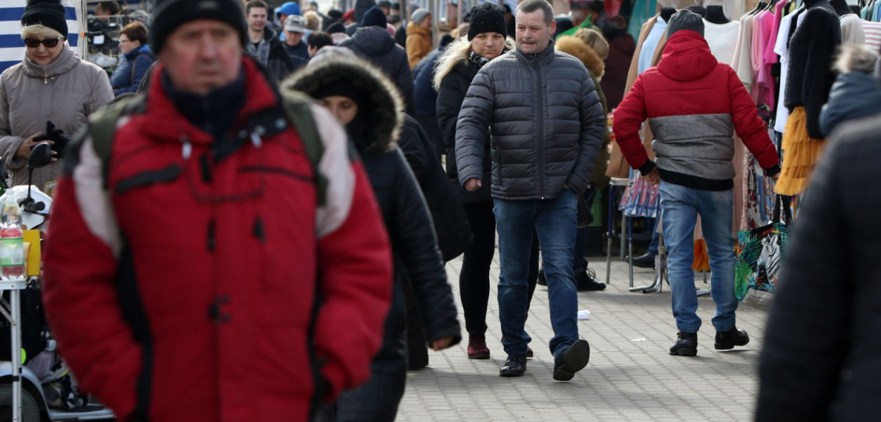Na rynek tylko po spożywkę i artykuły higieniczne. Od kiedy?