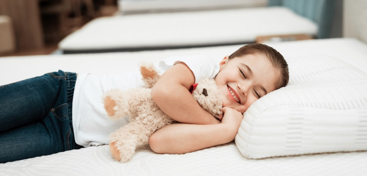 Materac dla dziecka - jakie parametry są kluczowe?