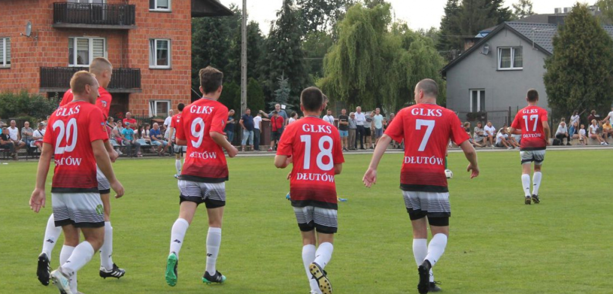 GLKS Dłutów zmienia tylko stadion. Kadra (na razie) bez zmian