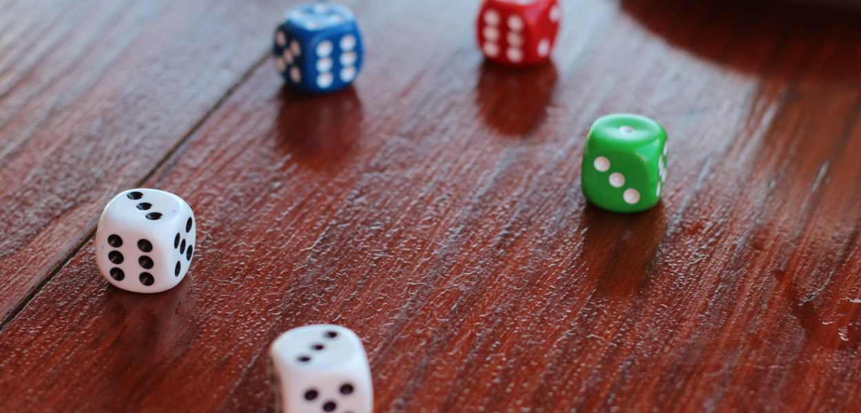 Bestsellery października 2020. TOP 5 gier planszowych