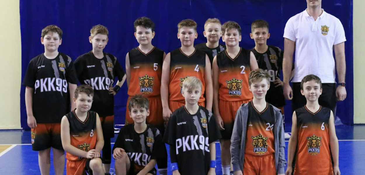 Już są liderem tabeli! Świetny start 12-latków z PKK`99 Pabianice