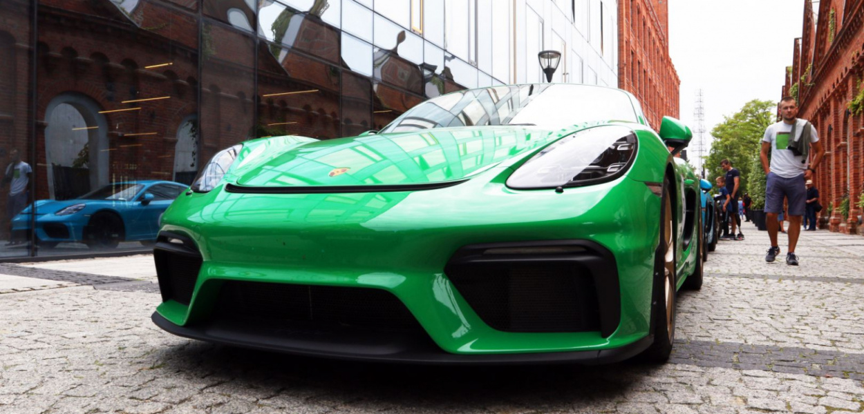  Porsche Parade w Pabianicach: Ponad setka luksusowych samochodów…