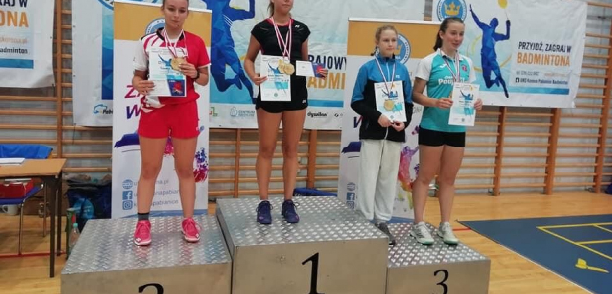  Jedenaście medali badmintonistów Korony. Świetnie zagrali we własnej…