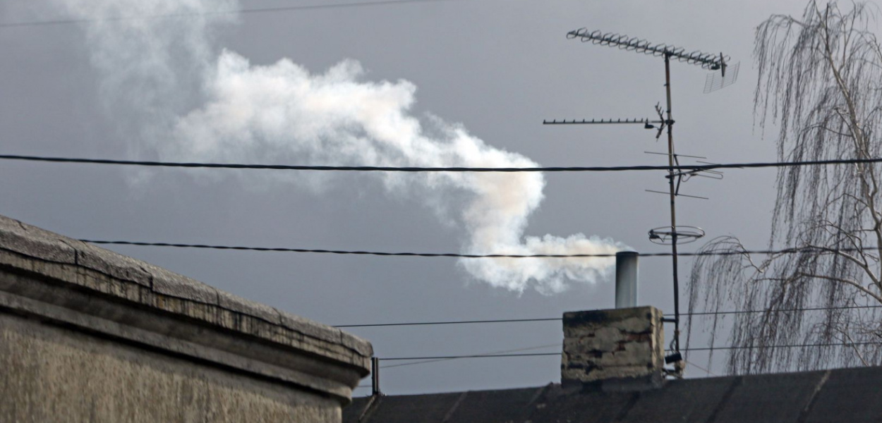  "Czyste powietrze". Jak dostać dofinansowanie do wymiany pieca? Tu się…