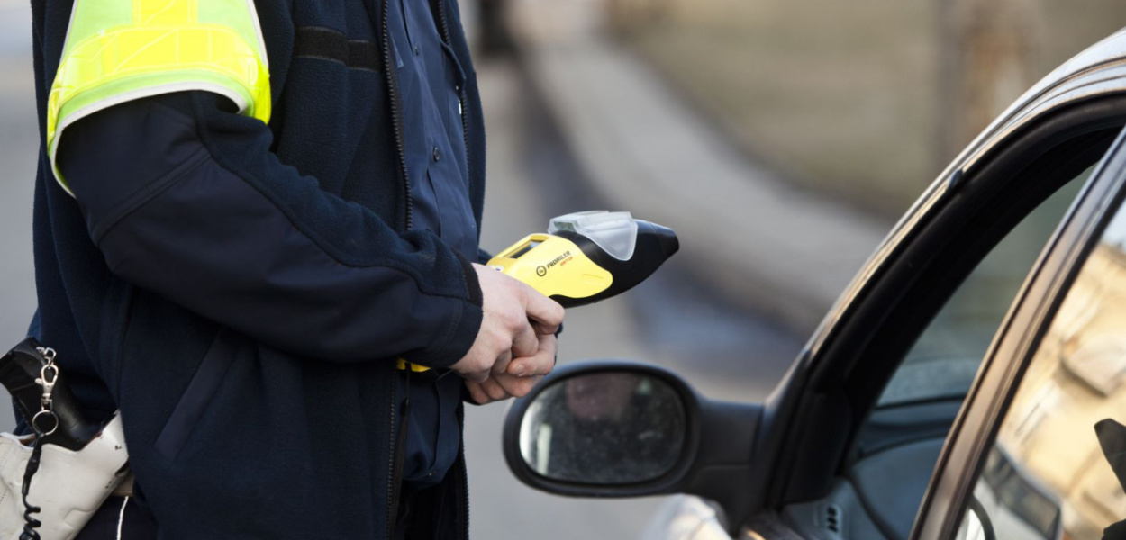  Policjanci zatrzymali pijanego kolegę - młodszego aspiranta. Wydmuchał…