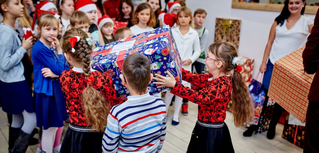  Możesz wspomóc "Paczuszkę dla maluszka". Brakuje prezentów dla 10…