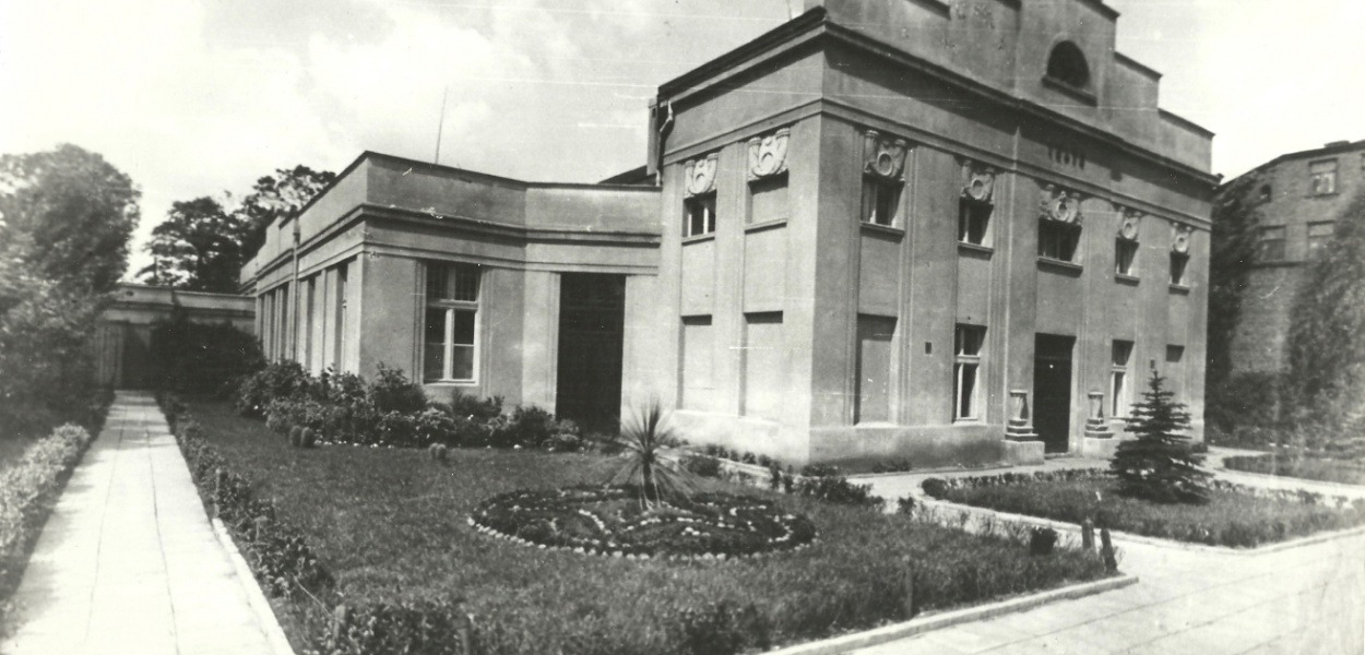 Koniec darmowych biletów do kina (ciekawostki historyczne)