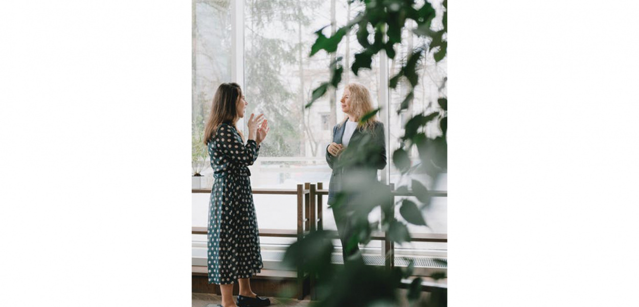 Wyglądaj modnie w biurze! Eleganckie sukienki do pracy