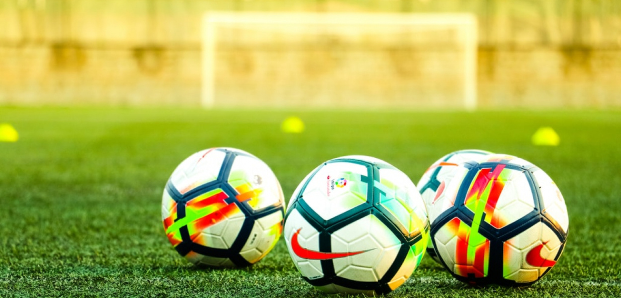 Mecze online, czyli piłka nożna w twoim domu