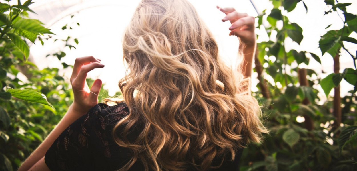 Jak dbać o włosy. 5 sposobów na zdrowe włosy