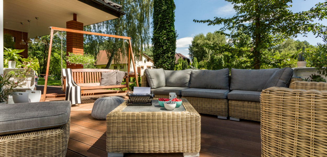 Top 5 najlepszych mebli ogrodowych