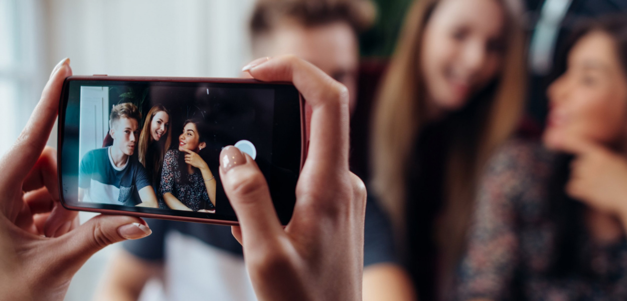 Do czego służy tryb makro w aparacie telefonu?