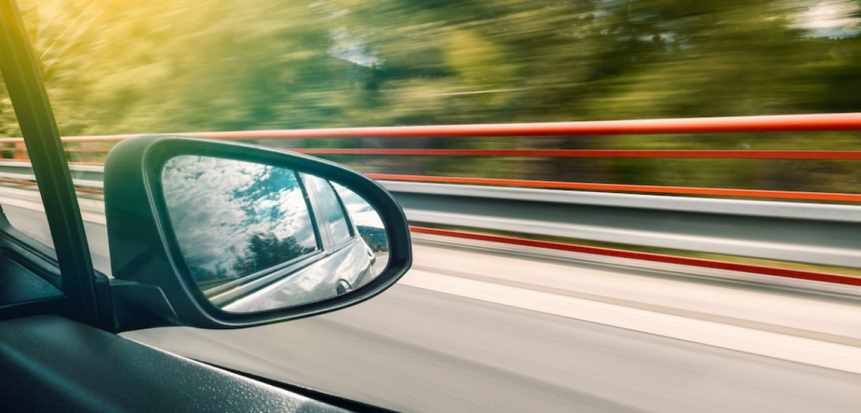 Jak skorzystać z oferty wypożyczalni samochodów?