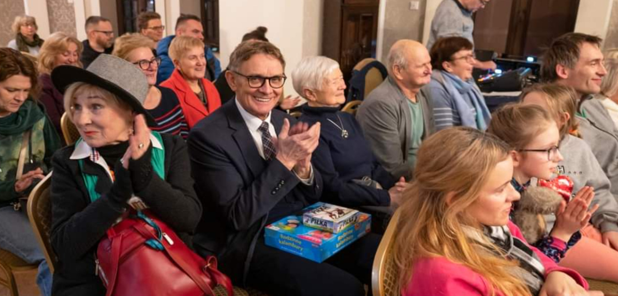 WOŚP 2023: nalewki starosty poszły za 180 złotych 