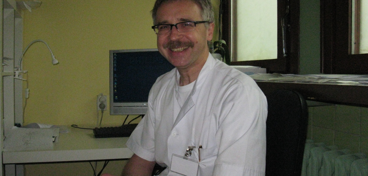  "Lekarzem zostałem przez przypadek" - przyznaje Tomasz Moszura, profesor…