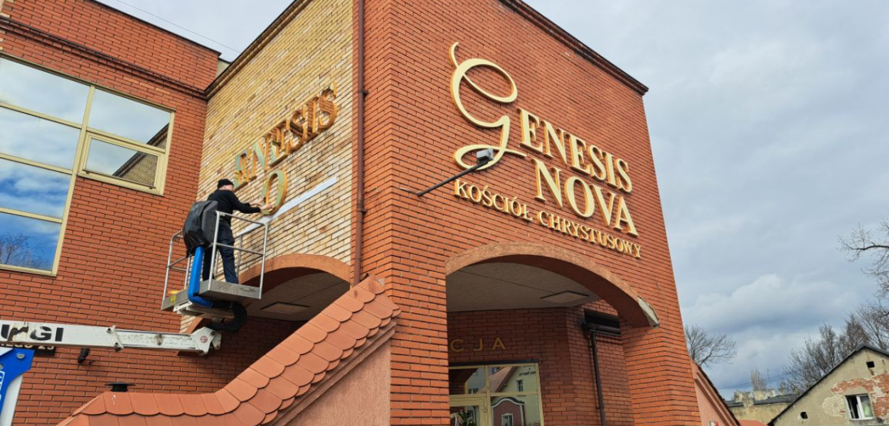 Kościół w hotelu. Wspólnota Genesis Nova kupiła Piemont