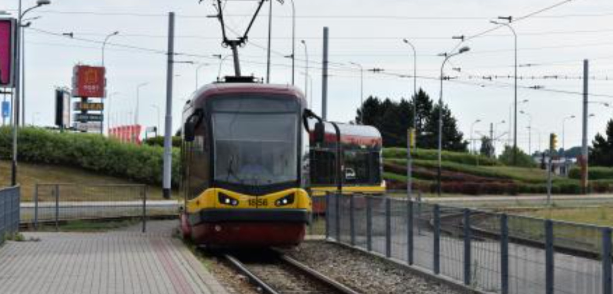  Tramwaj linii 41 "zaliczył" pierwszą awarię na trasie między…