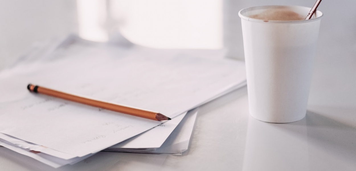 Jak sprawdzić wytrzymałość kubków plastikowych