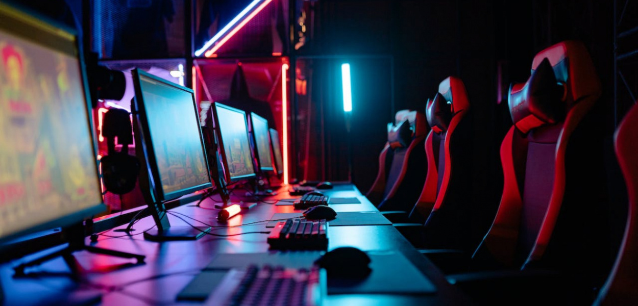 Jak wybrać dobry monitor do gier? Poradnik