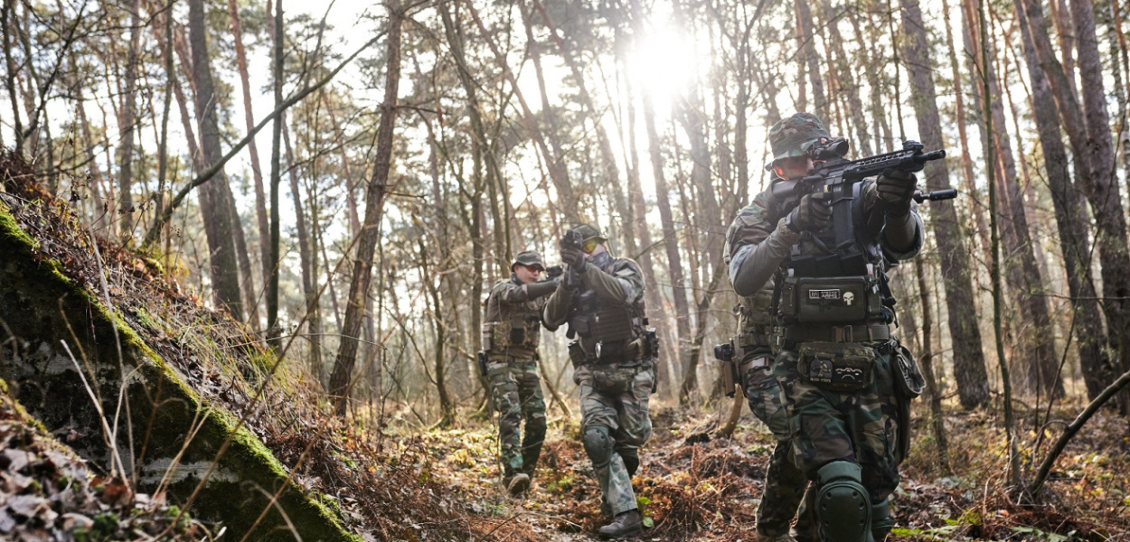 Airsoft a Sprzęt Ochronny: Dlaczego Okulary i Maski Są Tak Ważne?