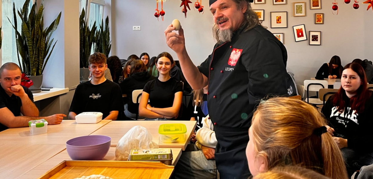 Mikołajkowa loteria fantowa zakończyła Dni Życzliwości w I LO