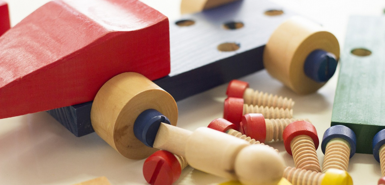 Zabawki i gry dla dzieci - co kupić na prezent?