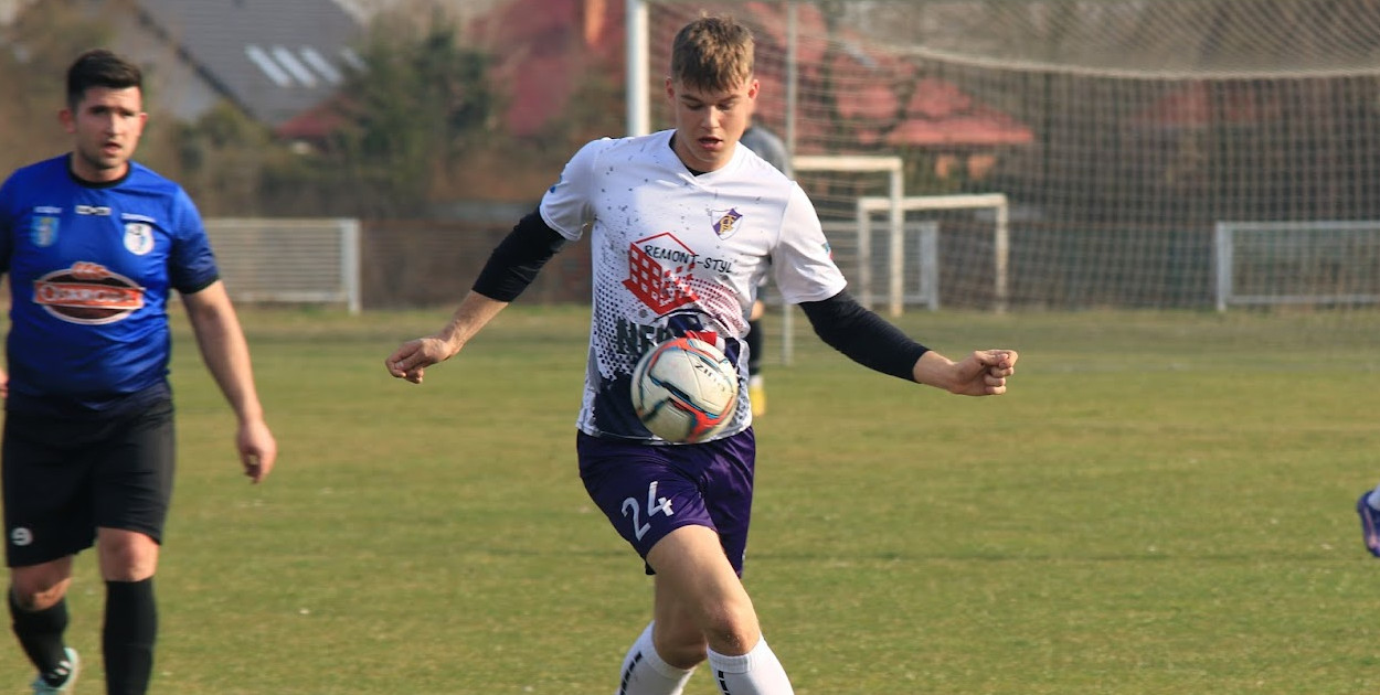 Patryk Stachowski strzelił jedyną bramkę dla PTC Pabianice