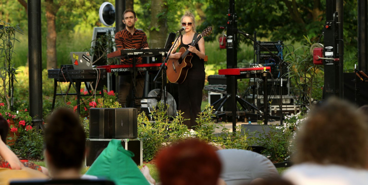 W 2021 roku na scenie Bloom Festiwalu wystąpiła Kaśka Sochacka