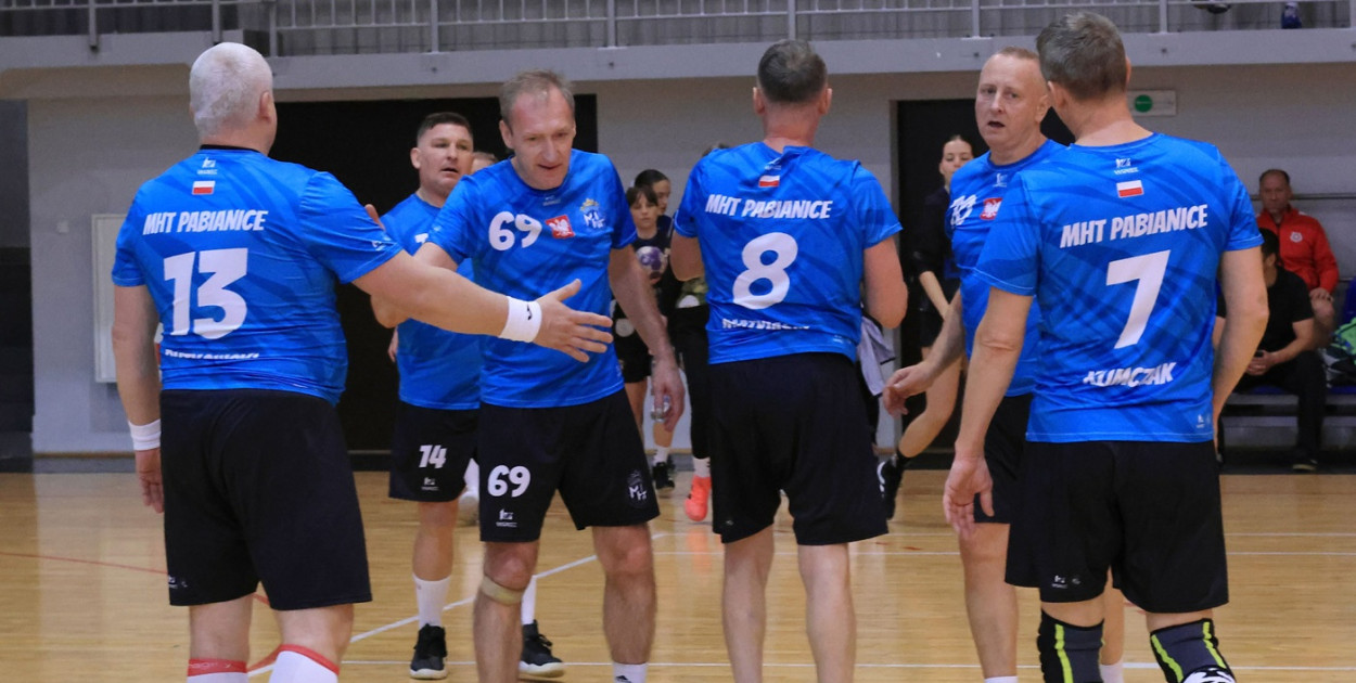 Piłkarze ręczni MHT Pabianice zostali mistrzem Polski mastersów 50 plus.