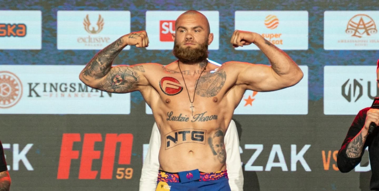 Pabianiczanin Marcin Filipczak wygrał walkę podczas gali FEN 59.