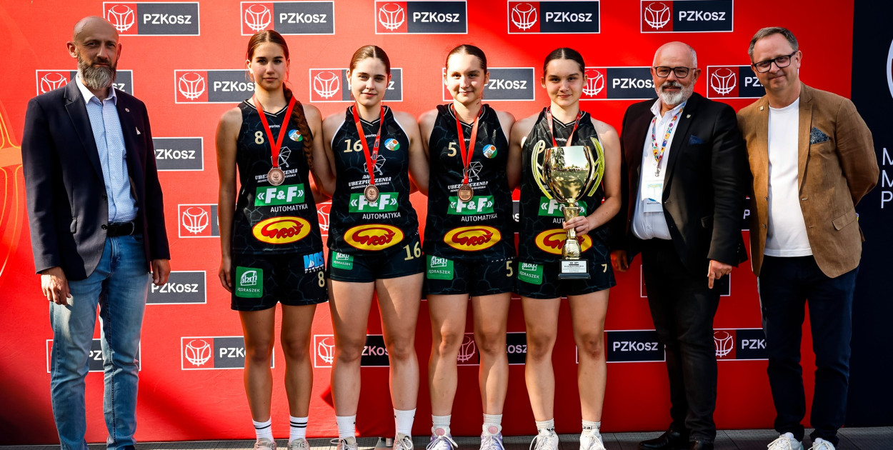 Koszykarki PTK Enter Car Pabianice z brązowymi medalami mistrzostw Polski w koszykówce 3x3!