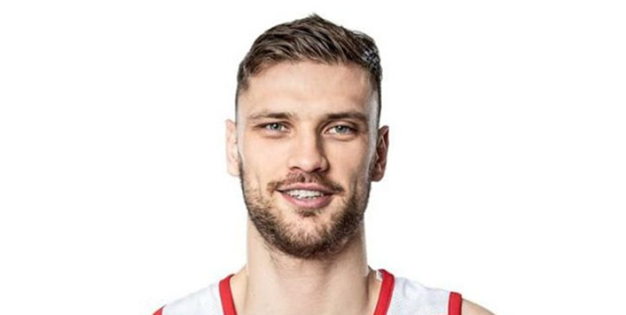Pabianiczanin Michał Michalak znalazł się w 16-osobowej kadrze na EuroBasket 2025.