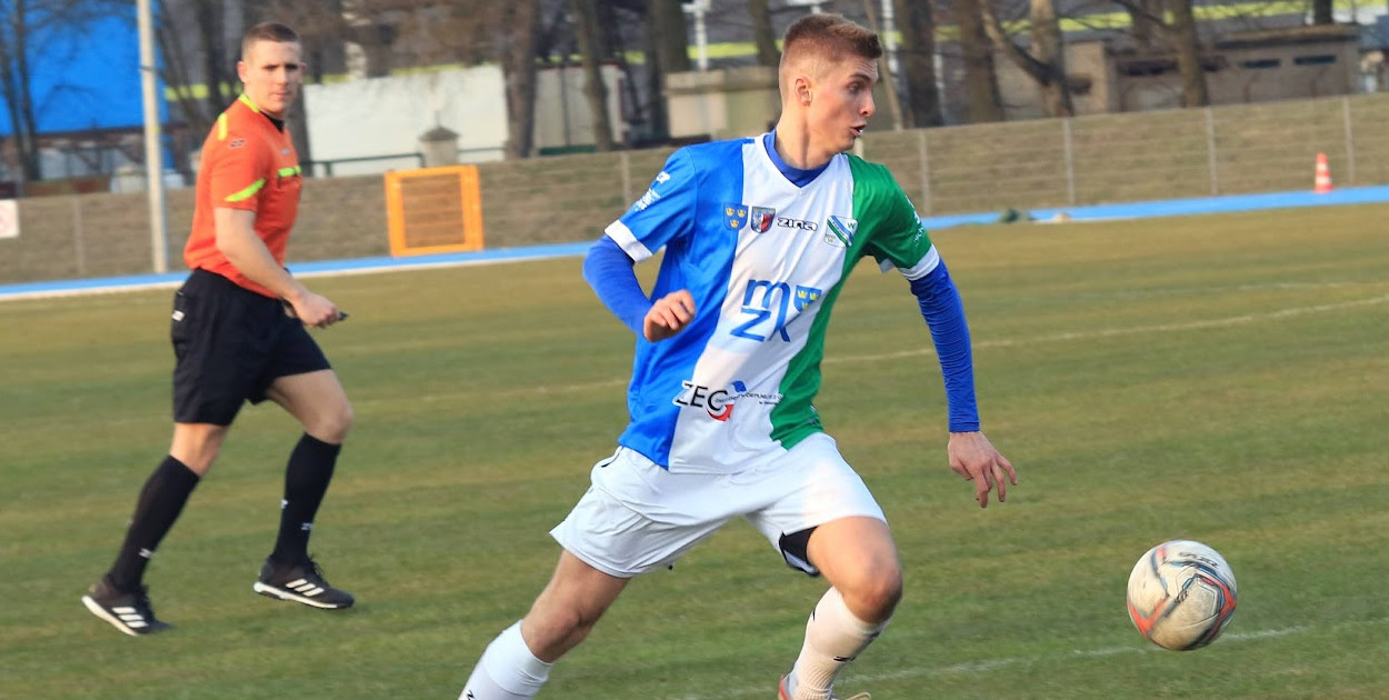 Szymon Przyk strzelił trzy gole w 20 minut dla Włókniarza Pabianice