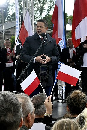 Rafał Trzaskowski w Pabianicach-50145