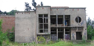 Okazały dom z okrągłym oknem przez lata był ozdobą ulicy Warszawskiej