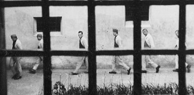 Z nożem na "szwagrów". Jednego zabił, drugiego zmasakrował