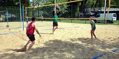 Siatkówka plażowa: sezon rozpoczęty triumfem pabianiczan-62801