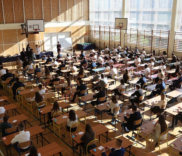 Trwa egzamin ósmoklasisty  - 63042
