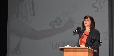 Jak zostać rodzicem zastępczym? Dobre chęci i poryw serca to za mało...-63111