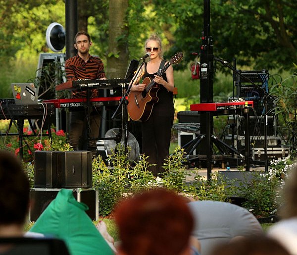 Magia muzyki wśród kwiatów – Bloom Festival 2025 w Afloparku-63156